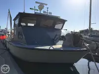 Trallers pārdod