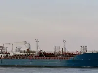 Naftas / Ķīmisko vielu tankkuģis pārdod