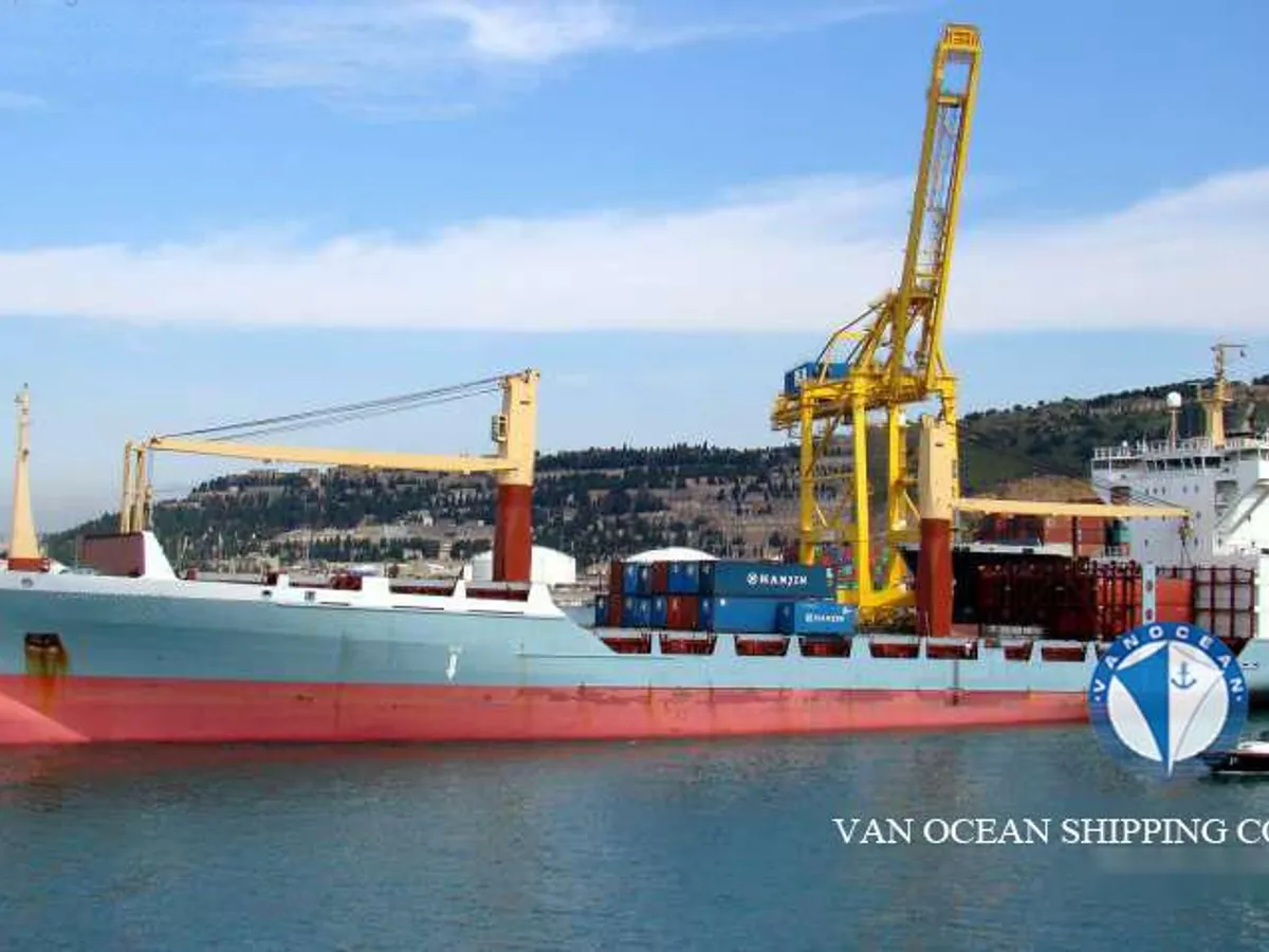 Reefer kuģis pārdod