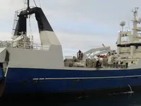 Trallers pārdod