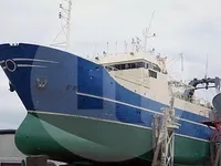 Trallers pārdod