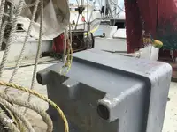 Trallers pārdod