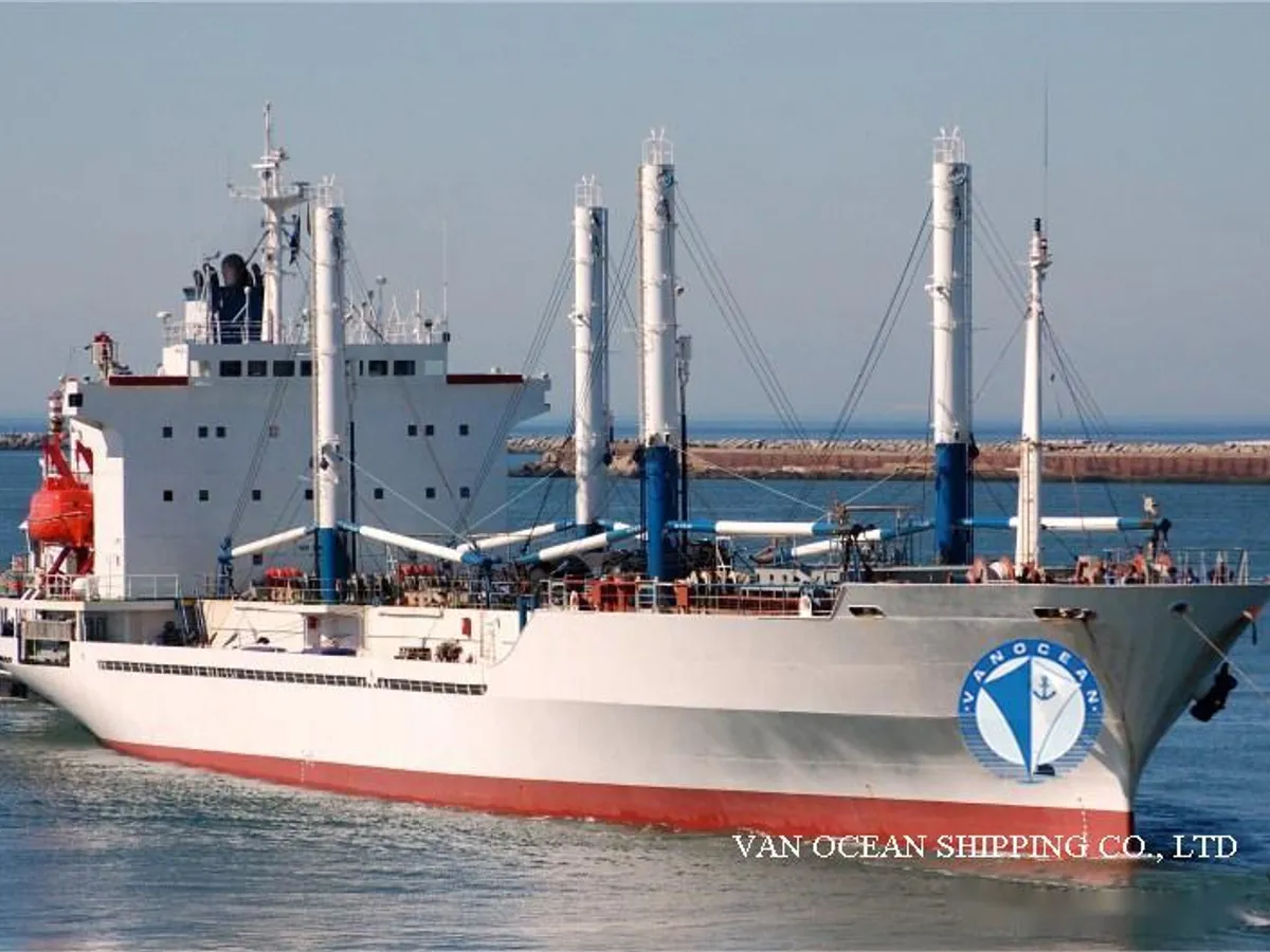 Reefer kuģis pārdod