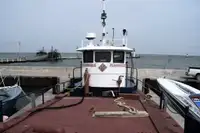 Naftas / Ķīmisko vielu tankkuģis pārdod