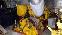 Trallers pārdod
