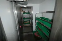 Desanta kuģis, tankkuģis pārdod