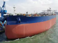Oil/Chemical tanker pārdošanā