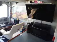 Niršanas atbalsta kuģis pārdod