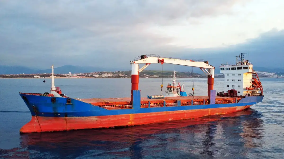 Reefer kuģis pārdod
