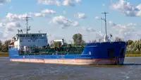 Oil/Chemical tanker pārdošanā