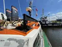 Pilotkuģis pārdod