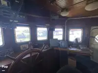 Trallers pārdod