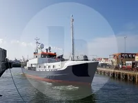 Zivju zvejas kuģis pārdod