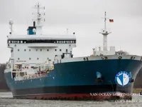 Naftas / Ķīmisko vielu tankkuģis pārdod