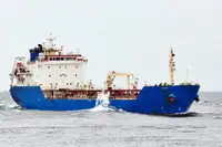 Oil/Chemical tanker pārdošanā