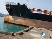 Naftas / Ķīmisko vielu tankkuģis pārdod