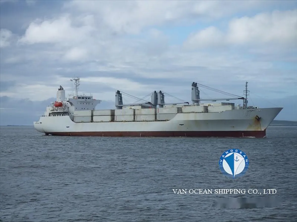 Reefer kuģis pārdod