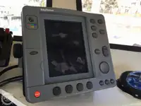 Trallers pārdod