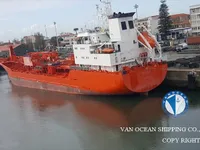 Naftas / Ķīmisko vielu tankkuģis pārdod