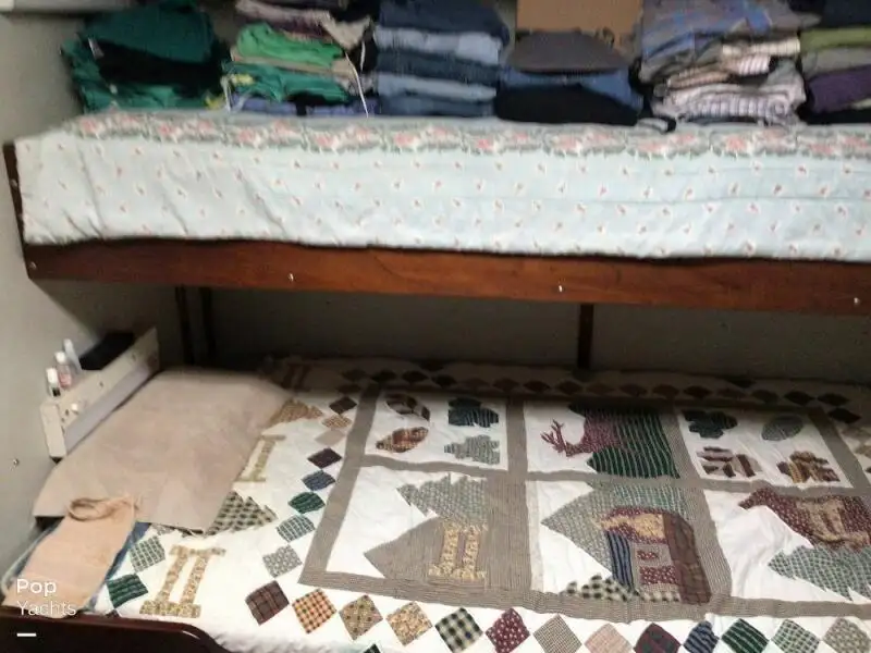 Trallers pārdod