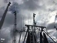 Trallers pārdod