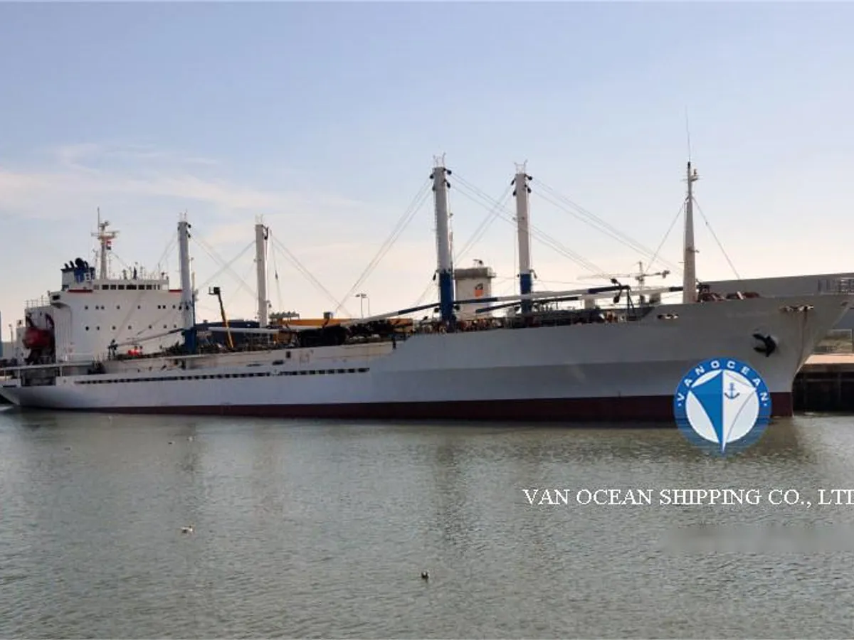 Reefer kuģis pārdod