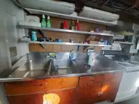 Desanta kuģis, tankkuģis pārdod
