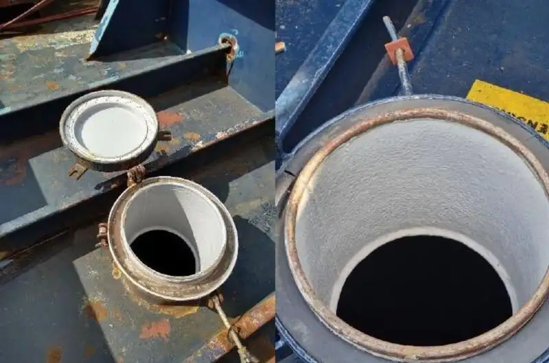 Naftas / Ķīmisko vielu tankkuģis pārdod