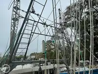 Trallers pārdod