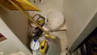 Trallers pārdod