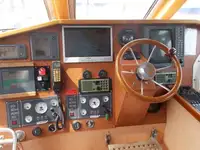 Pilotkuģis pārdod