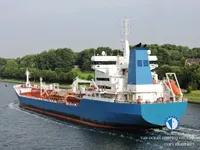 Naftas / Ķīmisko vielu tankkuģis pārdod