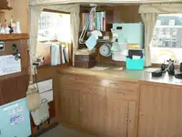 Katamarāns pārdod