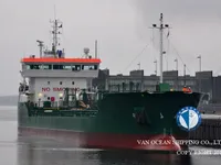 Naftas / Ķīmisko vielu tankkuģis pārdod