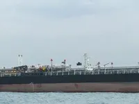 Naftas / Ķīmisko vielu tankkuģis pārdod