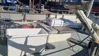Trallers pārdod