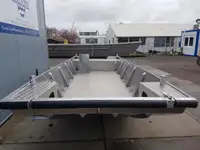 Desanta kuģis, tankkuģis pārdod