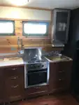 Trallers pārdod