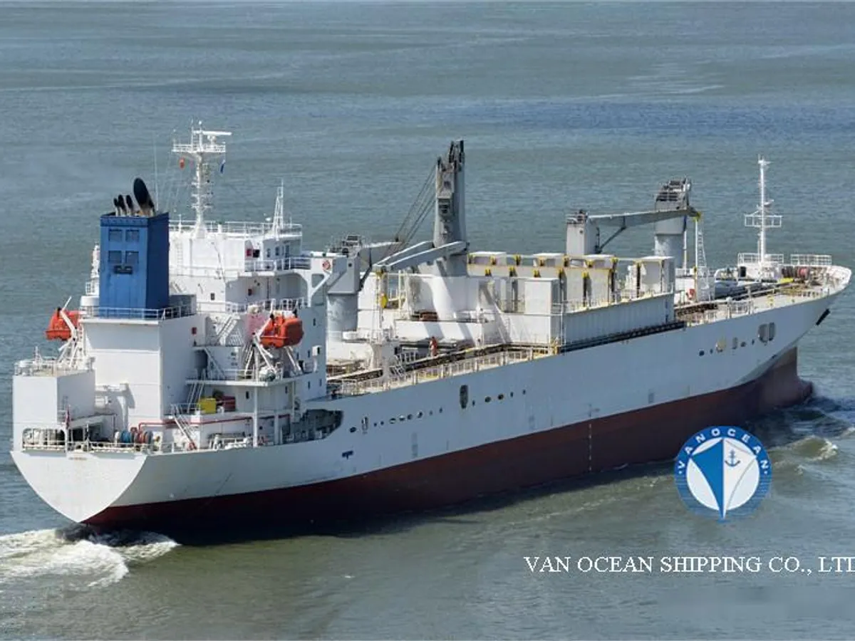 Reefer kuģis pārdod