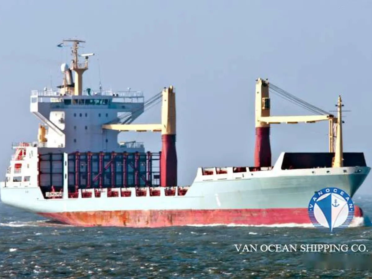 Reefer kuģis pārdod