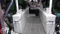Niršanas atbalsta kuģis pārdod