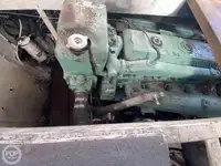 Trallers pārdod