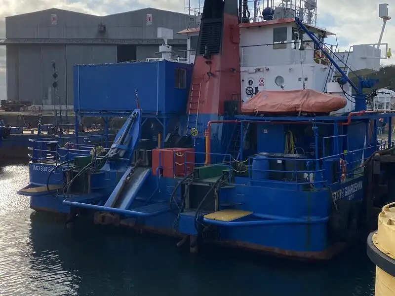 Naftas / Ķīmisko vielu tankkuģis pārdod