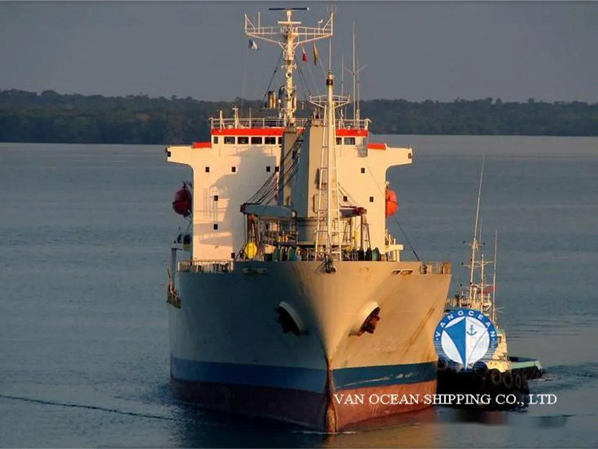 Reefer kuģis pārdod