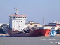 Naftas / Ķīmisko vielu tankkuģis pārdod