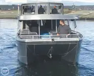 Katamarāns pārdošanā