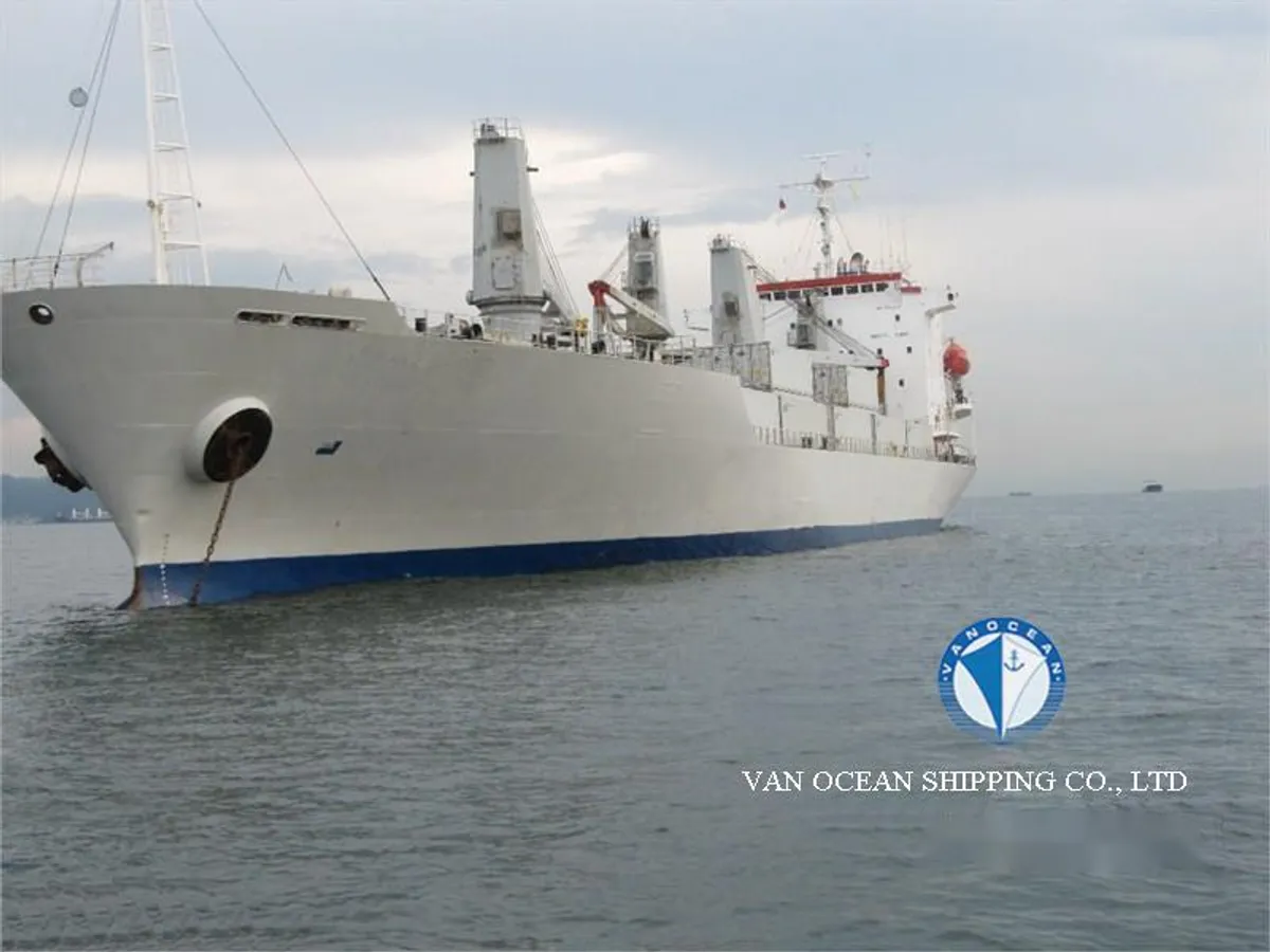 Reefer kuģis pārdod