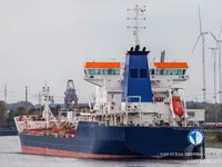 Naftas / Ķīmisko vielu tankkuģis pārdod