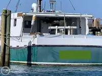 Garā līnija zvejas kuģis pārdod