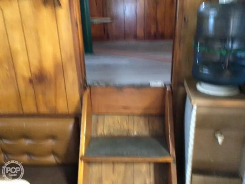 Trallers pārdod